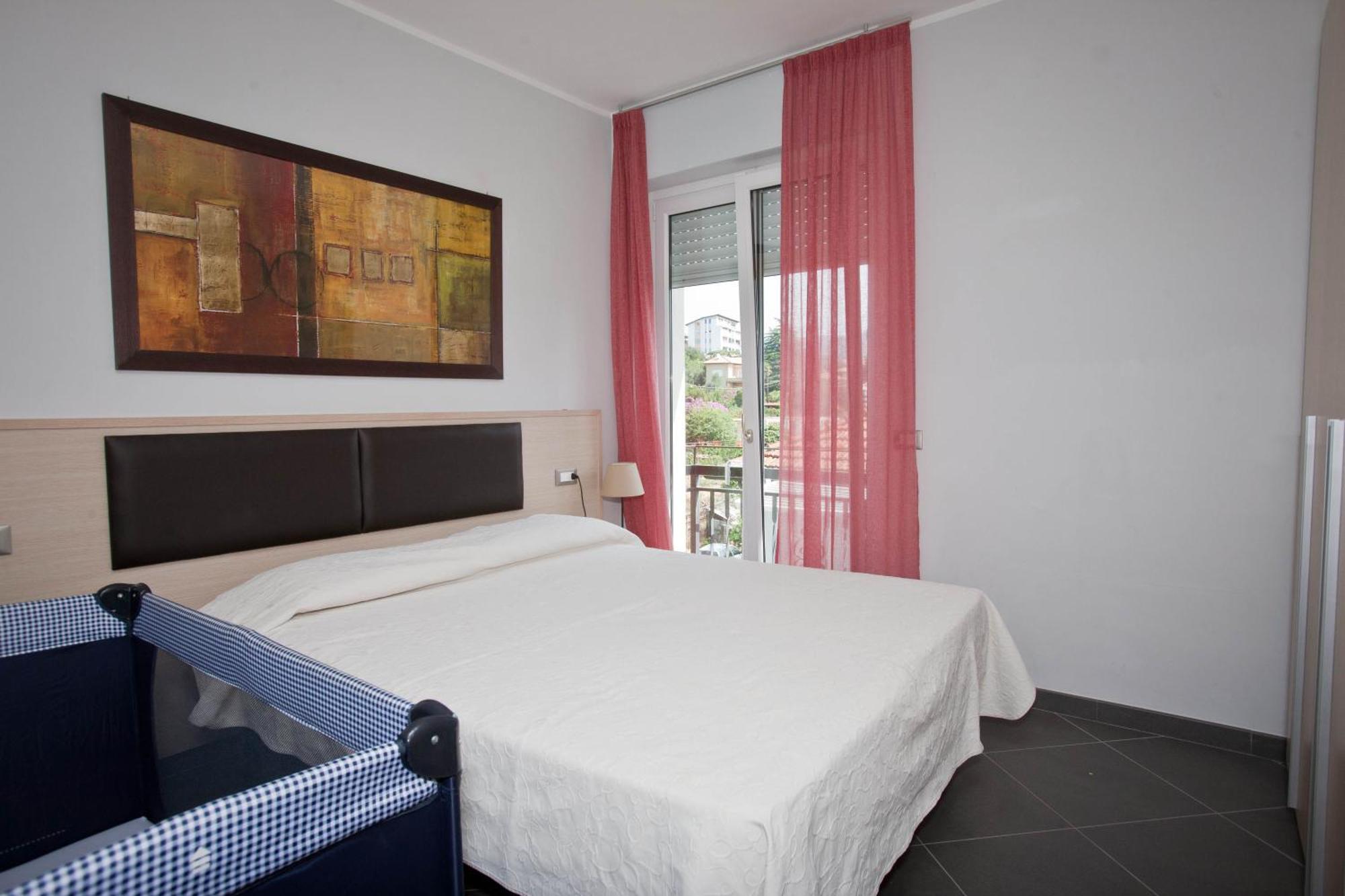 Appartamenti Linda San Bartolomeo Al Mare Ngoại thất bức ảnh